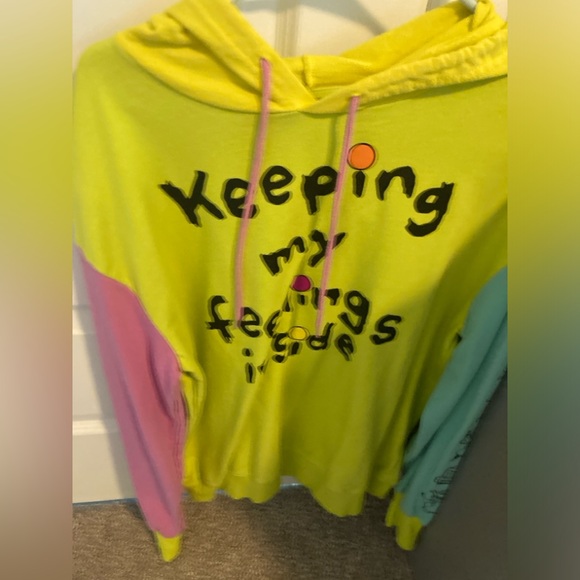 Disney Tops - Keeping my feelings inside sweatshirt size medium good condition